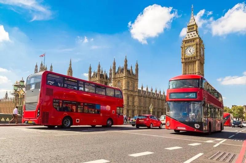 E2M Stays Lovely Apt Close To Ilford Station With Free Parking エクステリア 写真